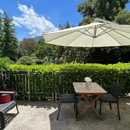 Casamacce Climatise Avec Terrasse, Small Comfortable Free Parking, Air-conditioned & Wifi Корт