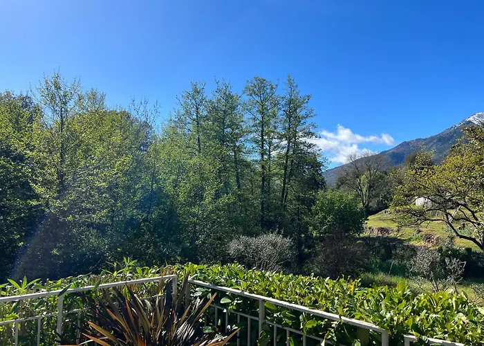 Casamacce Climatise Avec Terrasse, Small Comfortable Free Parking, Air-conditioned & Wifi